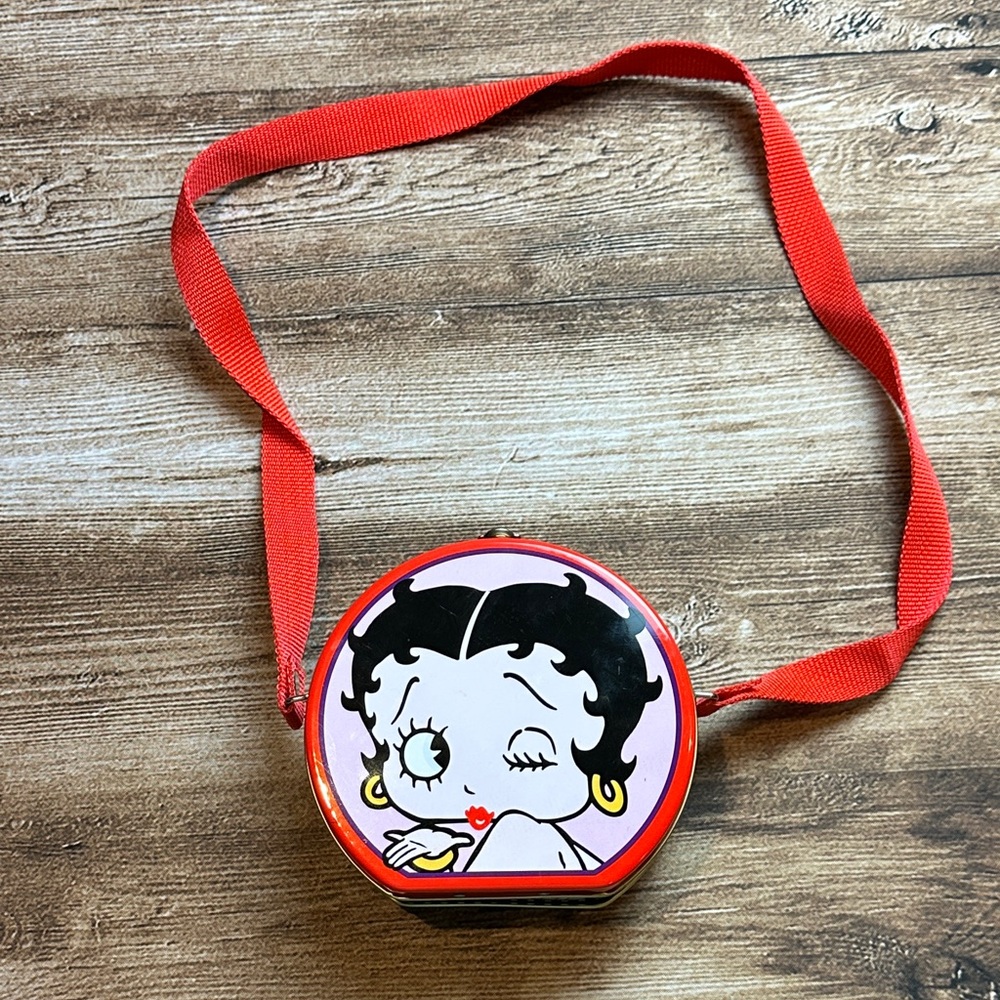 Betty Boop 1999 Series #1 Tin - see pics